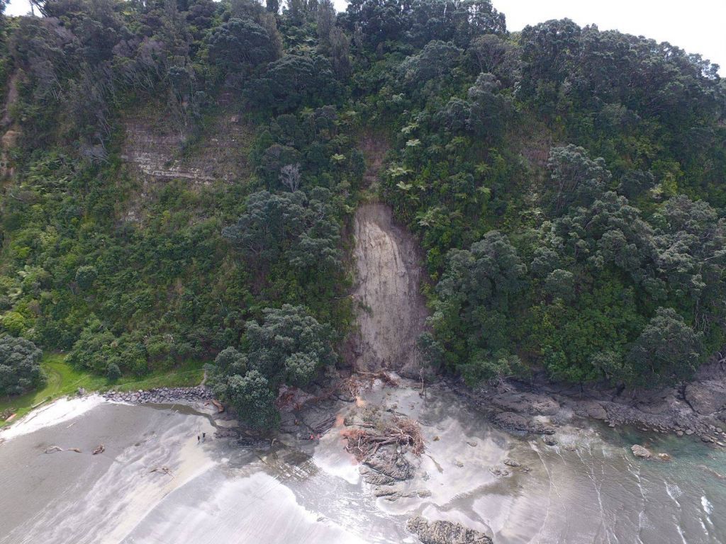 Drone footage shows the extent of the slip on the West End section of Ngā Tapuwae o Toi walkway.