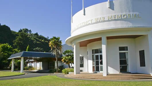Outside of the Whakatāne War Memorial Hall