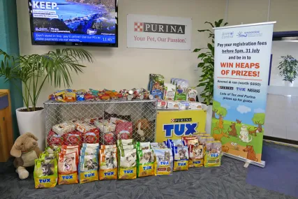 Prizes including a kennel and run worth $850.