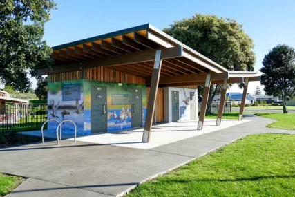 Port Ōhope toilets